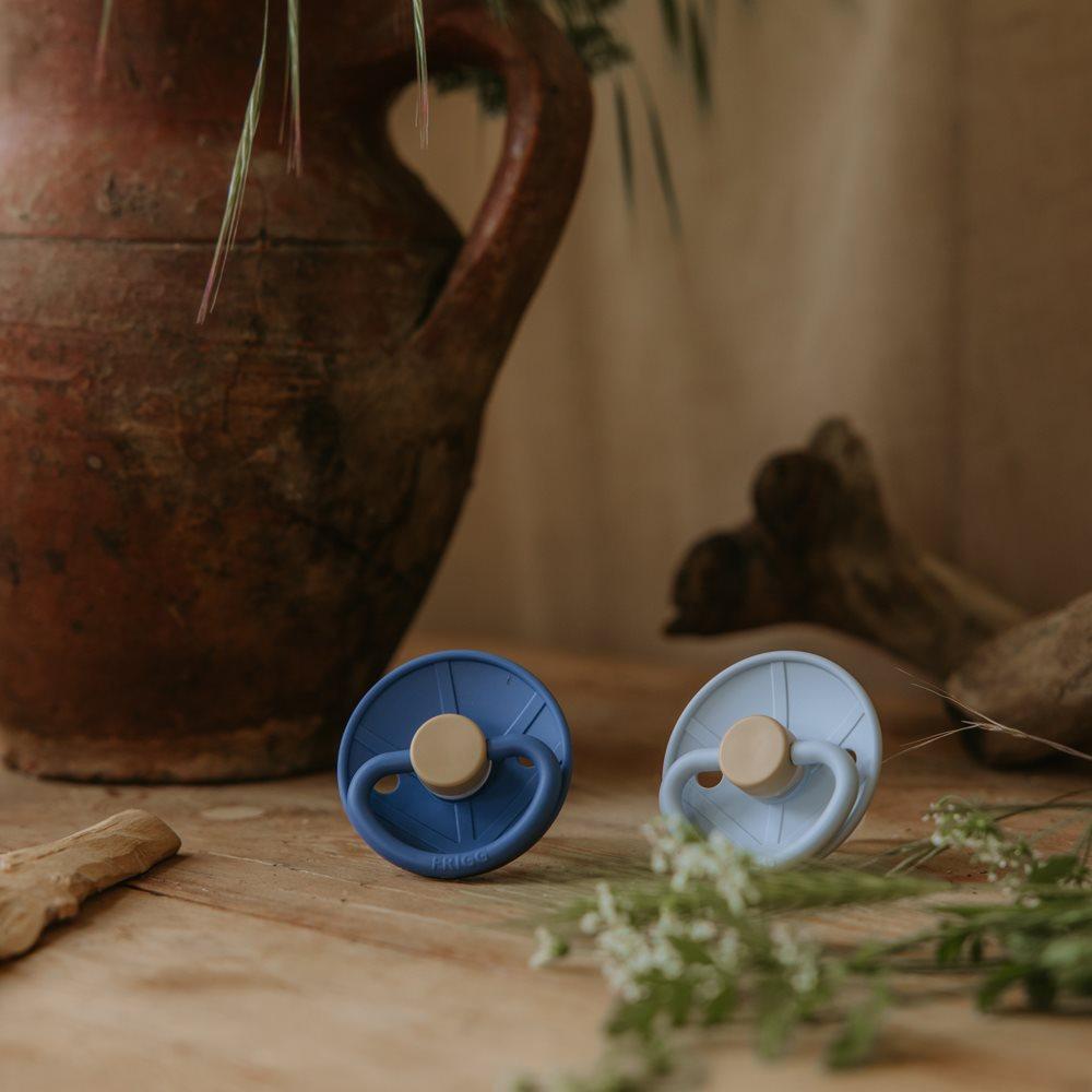 Σετ 2 Πιπίλες Σιλικόνης FRIGG Little Viking Ocean View/Powder Blue 0-6 Μηνών